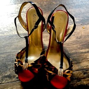 Six inch guess open toe animal print